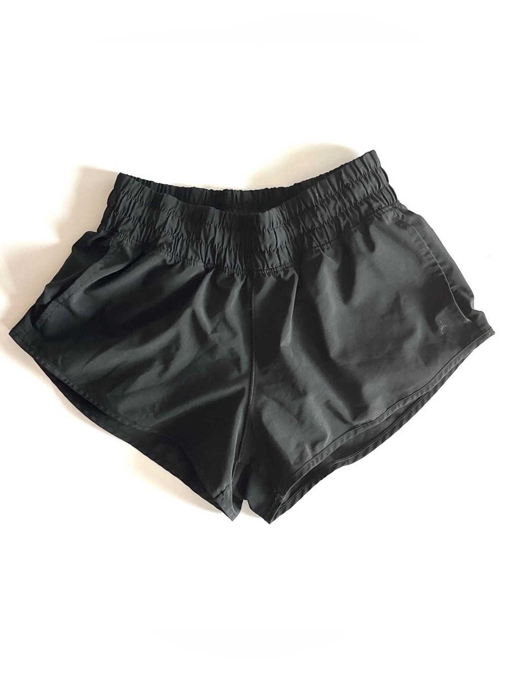 offline by aerie black flowy shorts XXS low rise real good pockets athletic line